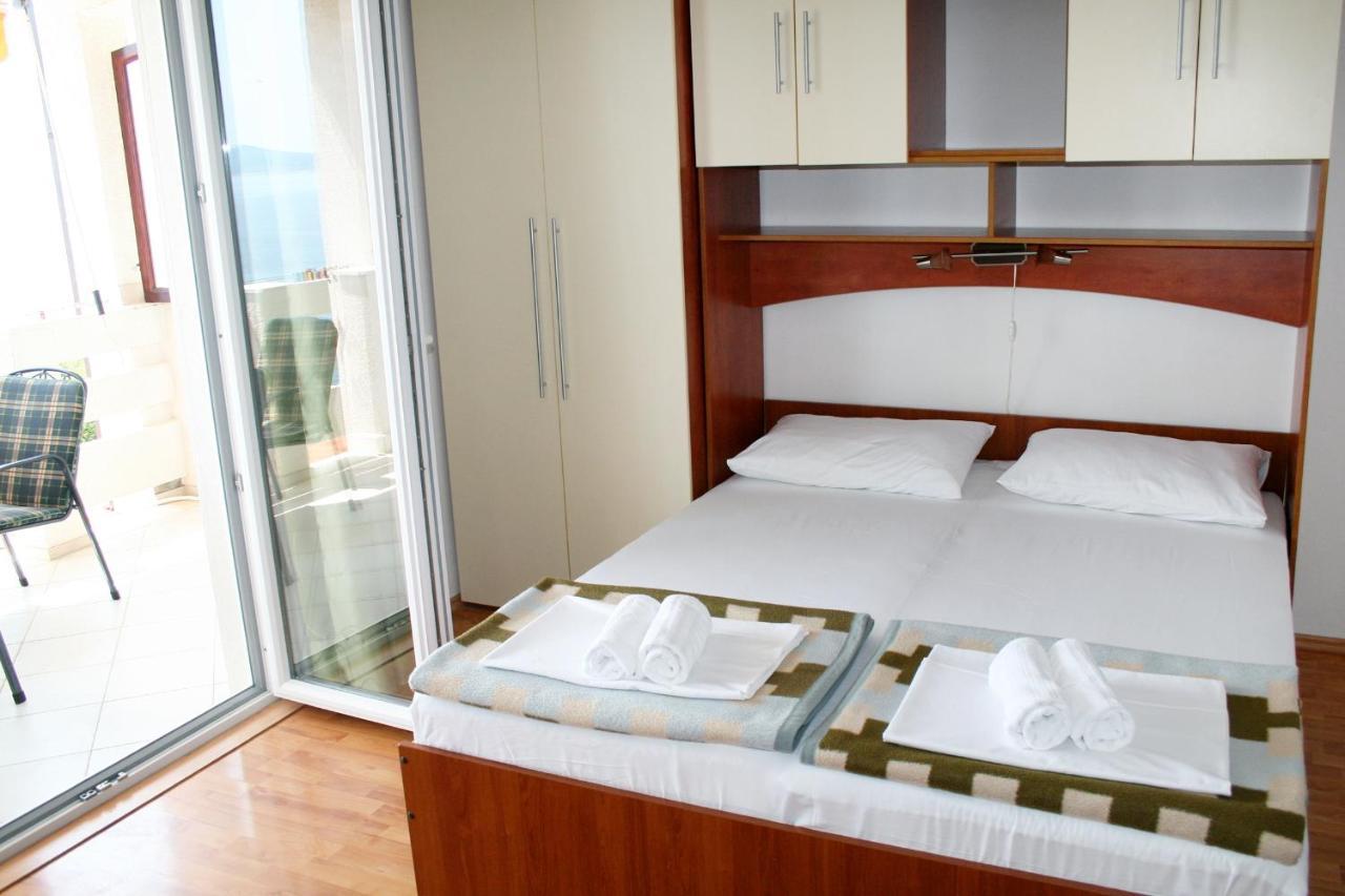 Apartments By The Sea Pisak, Omis - 1014 ภายนอก รูปภาพ