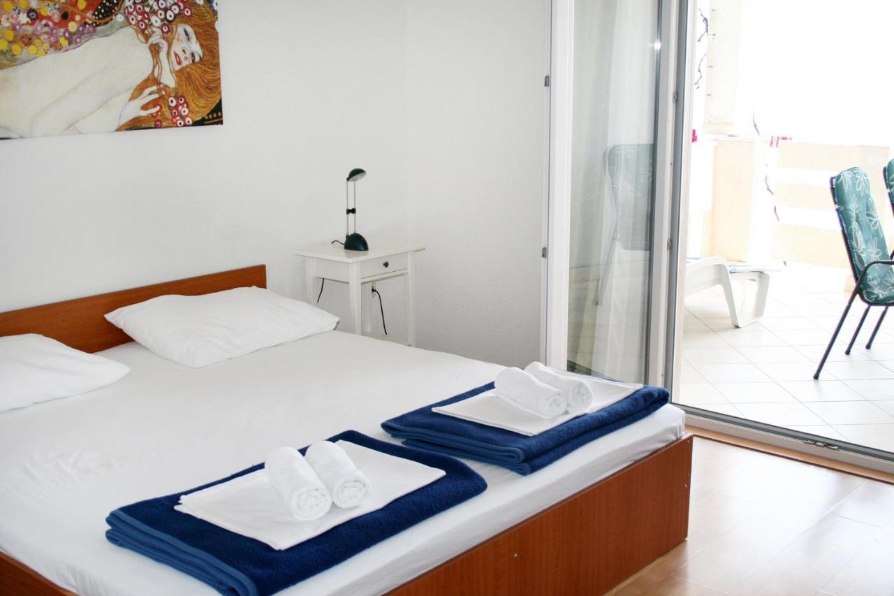 Apartments By The Sea Pisak, Omis - 1014 ภายนอก รูปภาพ