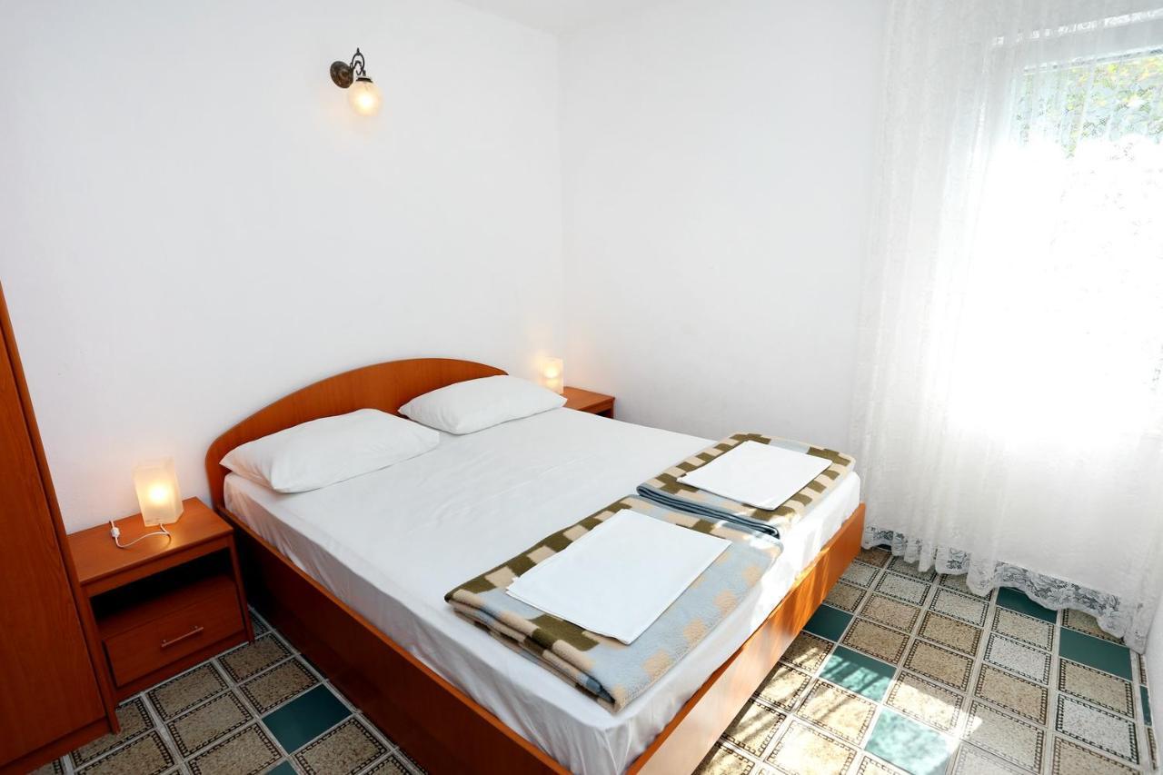 Apartments By The Sea Pisak, Omis - 1014 ภายนอก รูปภาพ