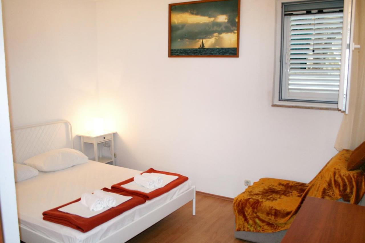 Apartments By The Sea Pisak, Omis - 1014 ภายนอก รูปภาพ